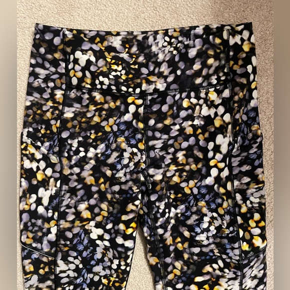 Lululemon leggings - Picture 4 of 4